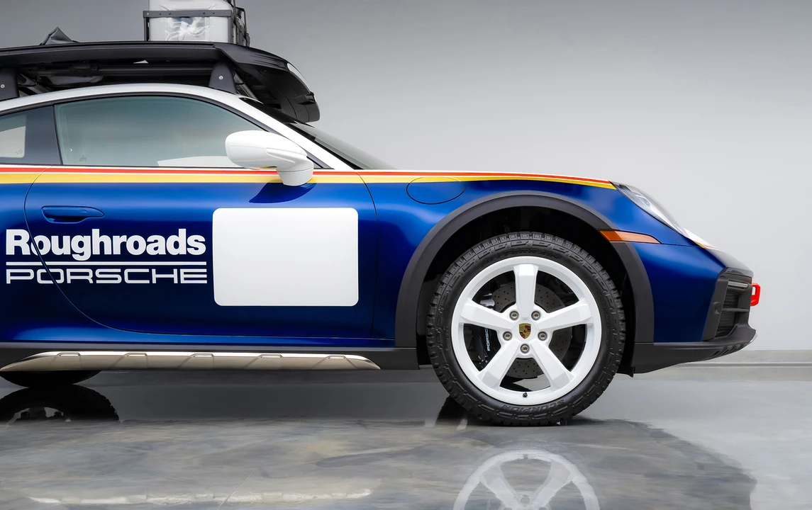 2023 Porsche 992 Dakar - Image 10 of 23