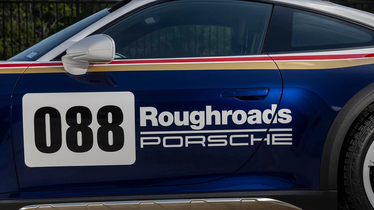 2023 Porsche 992 Dakar - Image 22 of 31