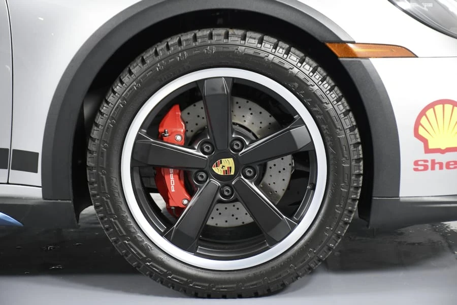 2023 Porsche 992 Dakar - Image 22 of 31