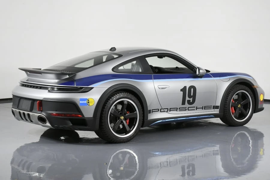 2023 Porsche 992 Dakar - Image 3 of 31