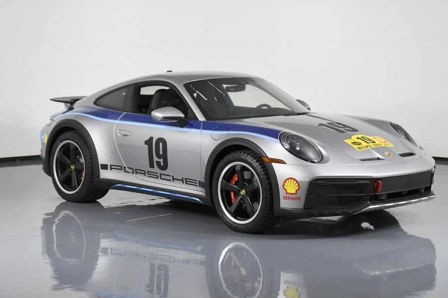 2023 Porsche 992 Dakar - Image 8 of 31