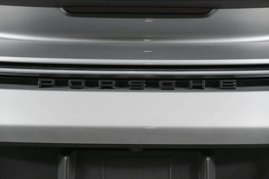 2023 Porsche 992 Dakar - Image 21 of 31