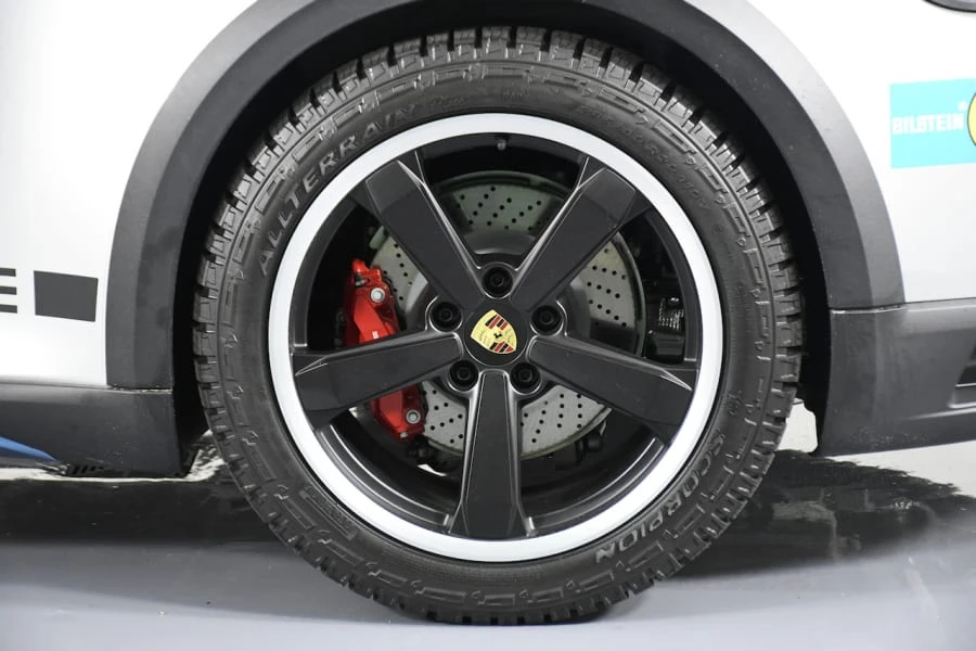 2023 Porsche 992 Dakar - Image 14 of 31
