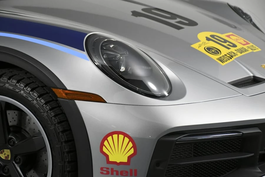 2023 Porsche 992 Dakar - Image 29 of 31