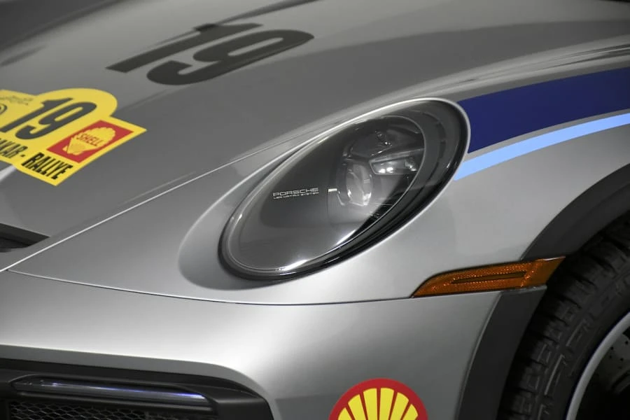 2023 Porsche 992 Dakar - Image 12 of 31