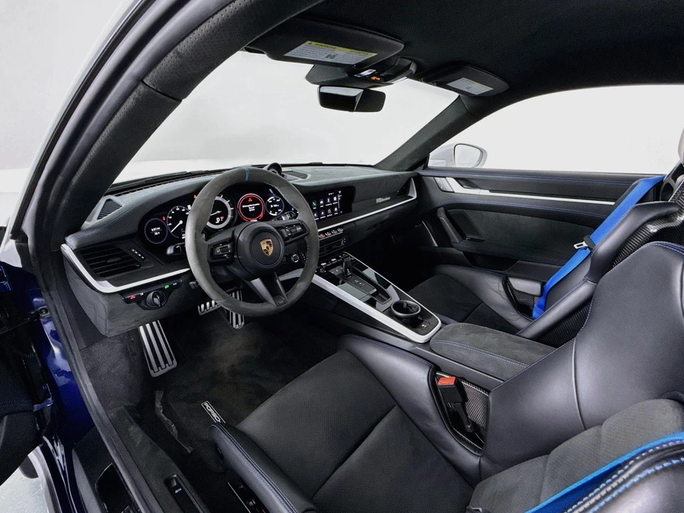 2023 Porsche 992 Dakar - Image 25 of 31