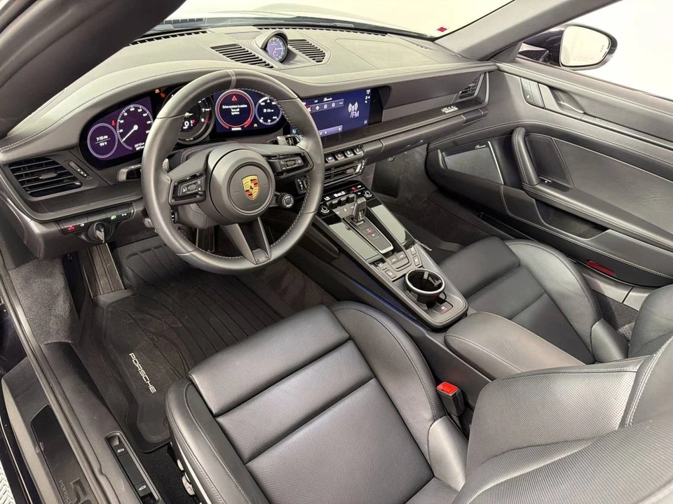 2023 Porsche 992 Targa 4 GTS - Image 4 of 5