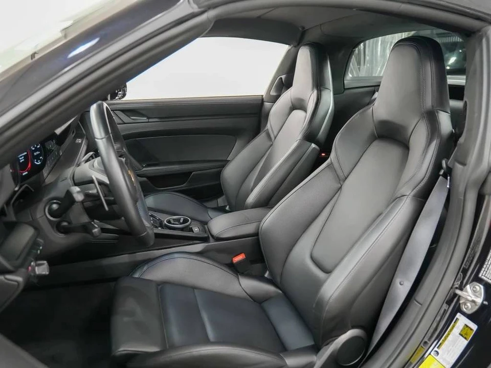 2023 Porsche 992 Targa 4 GTS - Image 5 of 5