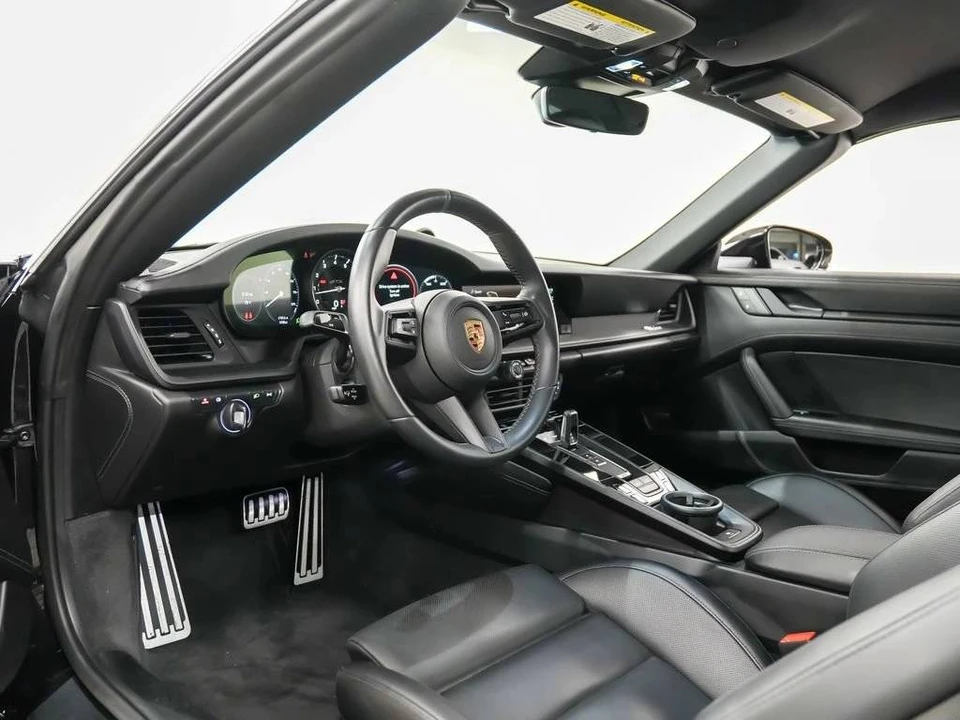 2023 Porsche 992 Targa 4 GTS - Image 4 of 5