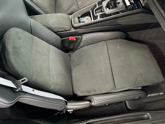 2023 Porsche 992 GT3 - Image 14 of 21