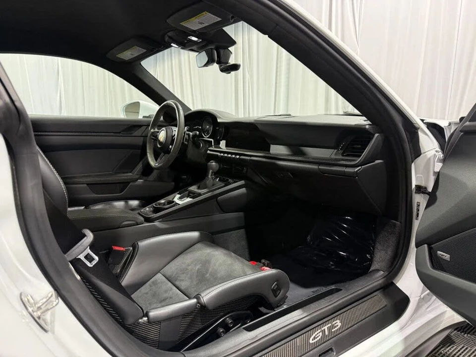 2023 Porsche 992 GT3 - Image 15 of 22