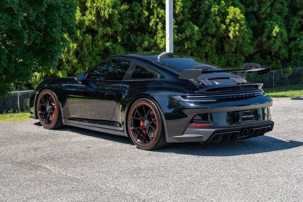 2023 Porsche 992 GT3 - Image 3 of 31