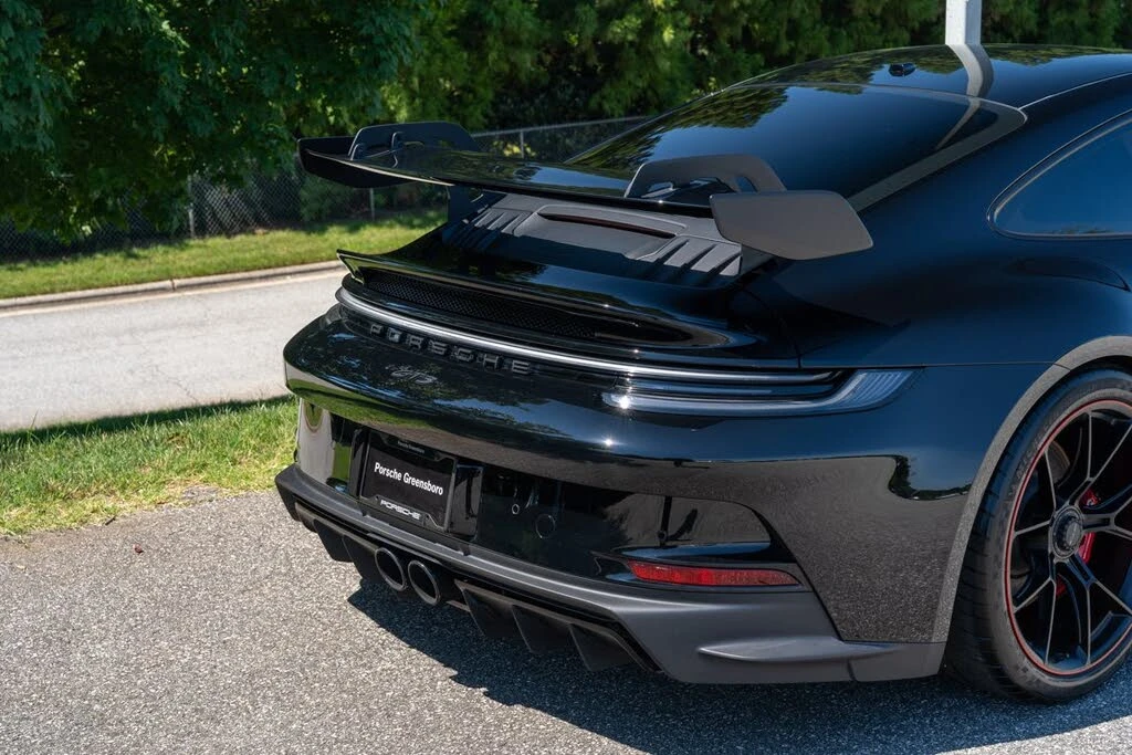 2023 Porsche 992 GT3 - Image 14 of 31