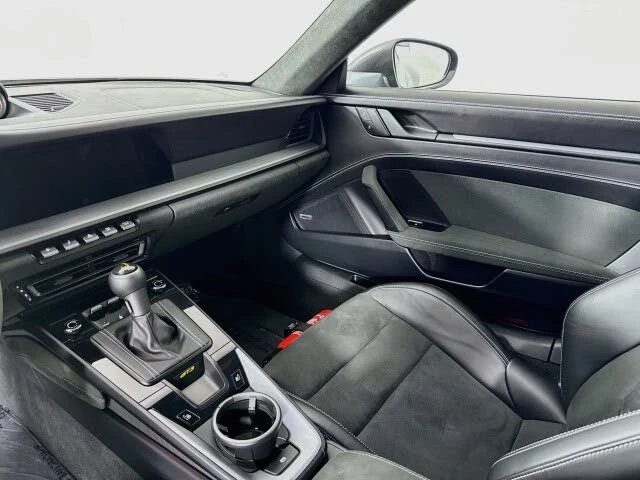 2023 Porsche 992 GT3 - Image 24 of 31
