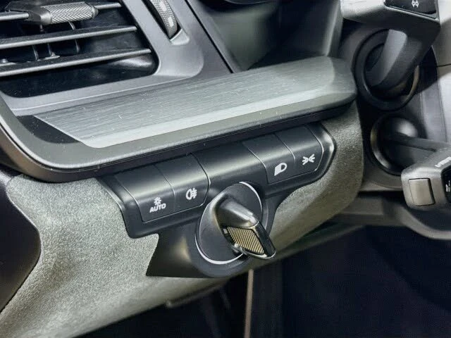 2023 Porsche 992 GT3 - Image 10 of 31