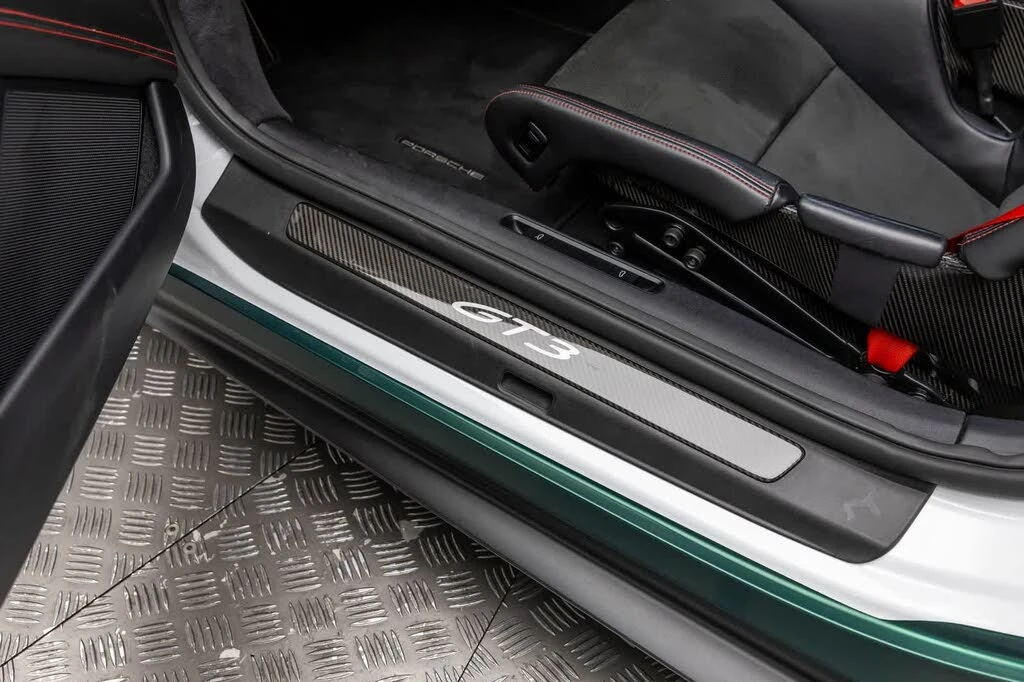 2023 Porsche 992 GT3 - Image 26 of 31