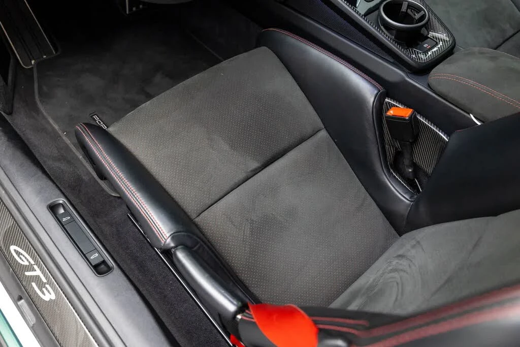 2023 Porsche 992 GT3 - Image 28 of 31