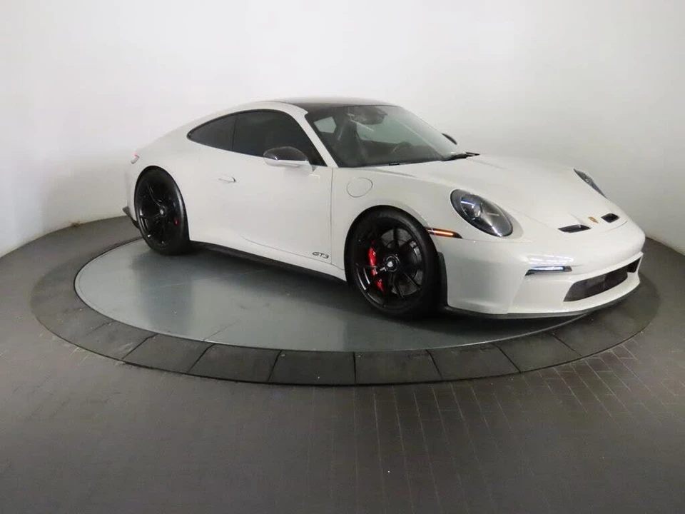 2023 Porsche 992 GT3 - Image 9 of 31