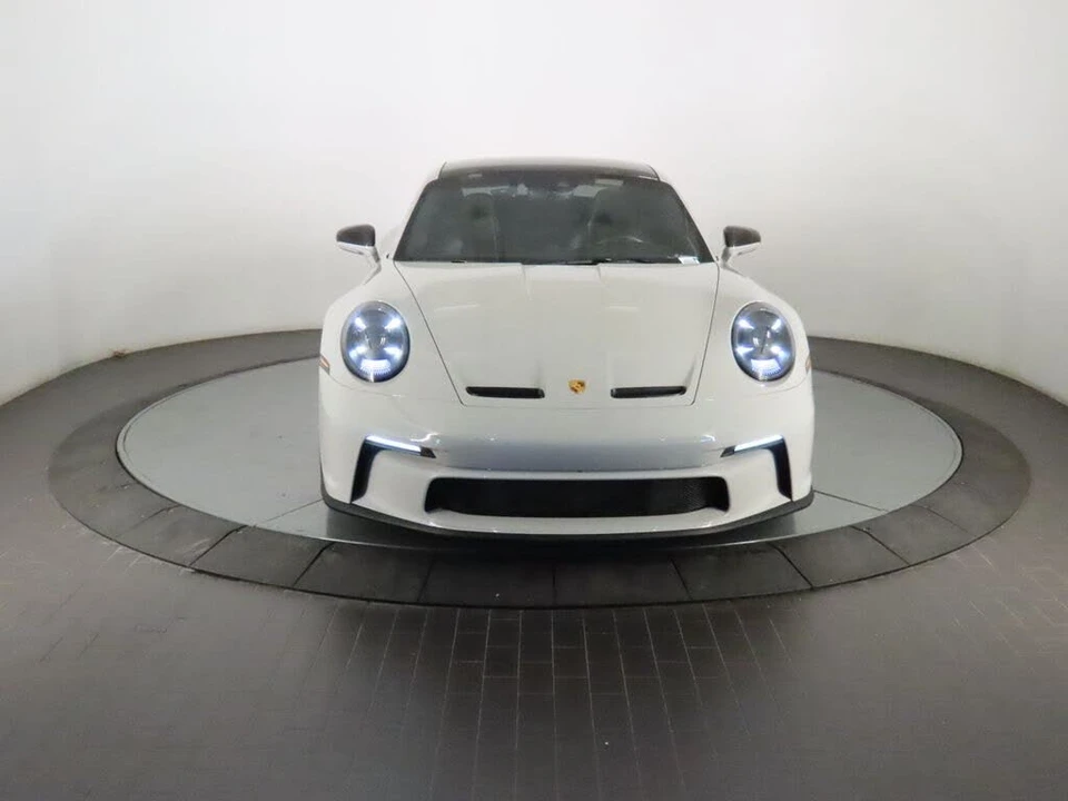 2023 Porsche 992 GT3 - Image 10 of 31