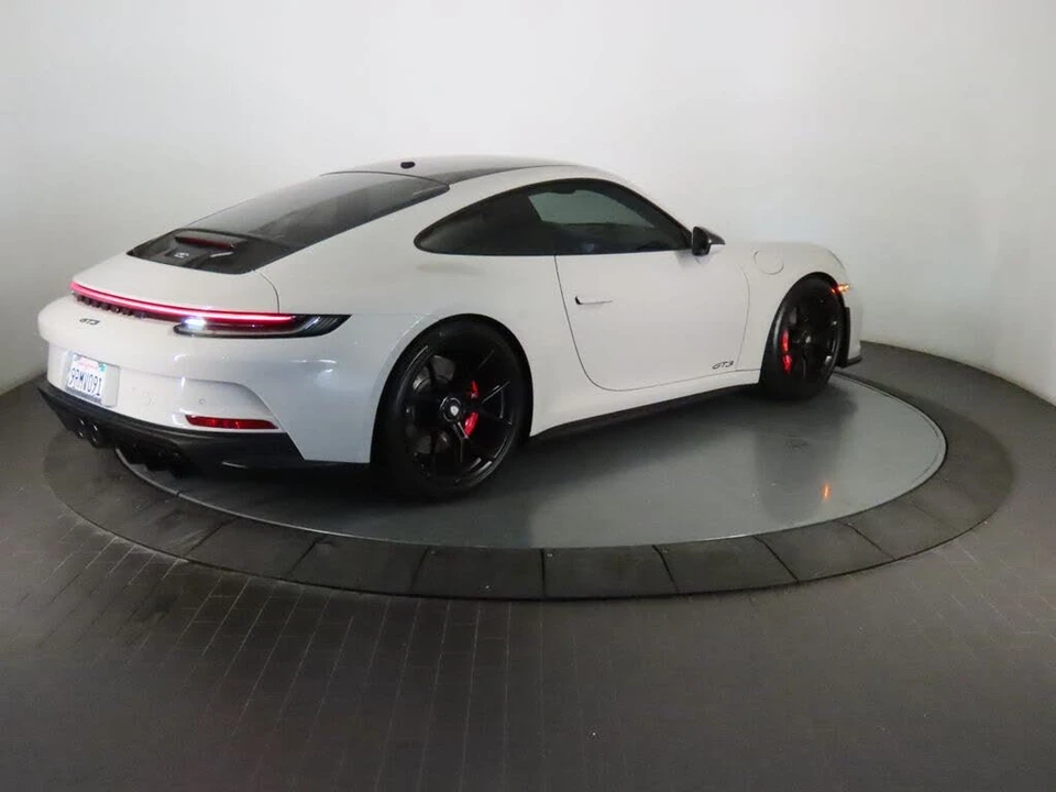 2023 Porsche 992 GT3 - Image 7 of 31