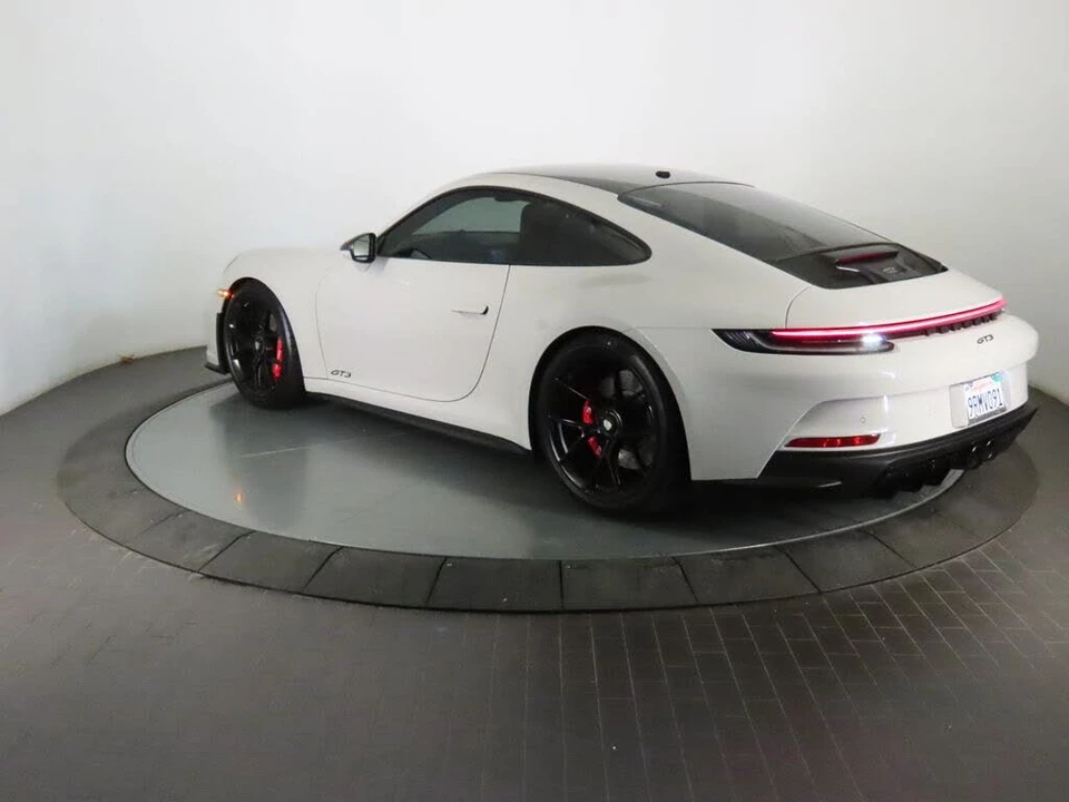 2023 Porsche 992 GT3 - Image 3 of 31