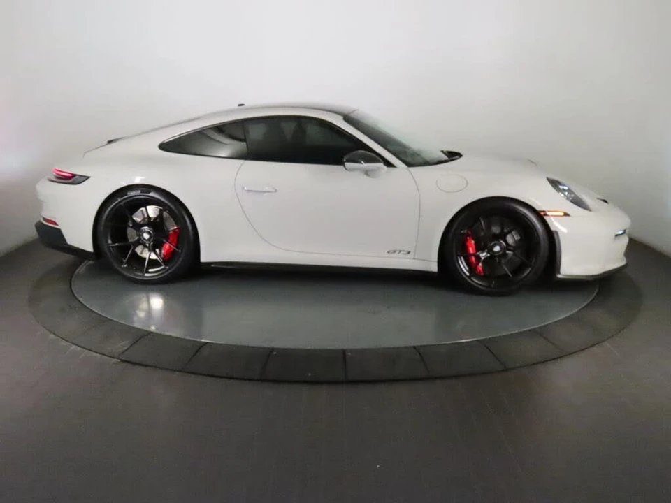 2023 Porsche 992 GT3 - Image 8 of 31