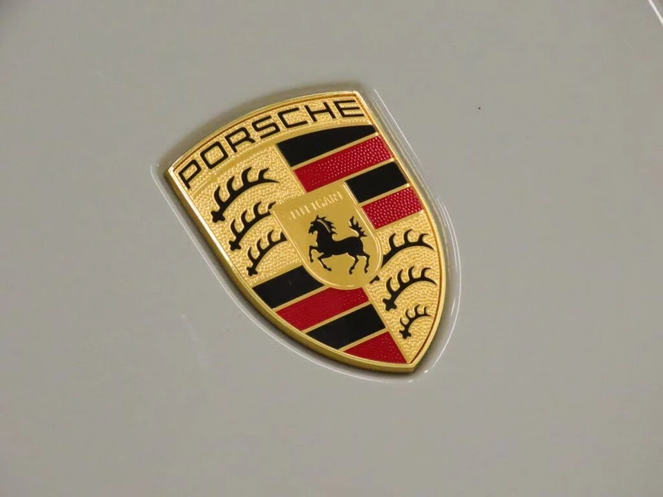 2023 Porsche 992 GT3 - Image 14 of 31
