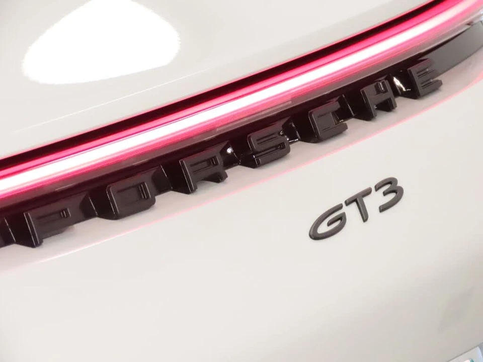 2023 Porsche 992 GT3 - Image 11 of 31