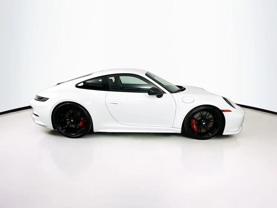 2023 Porsche 992 GT3 - Image 5 of 19