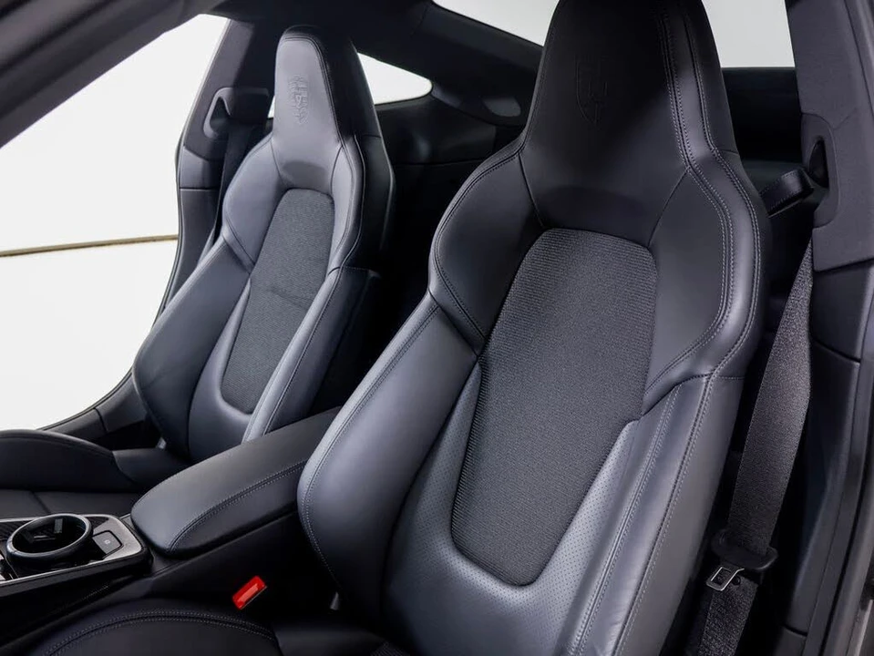 2023 Porsche 992 GT3 - Image 7 of 31