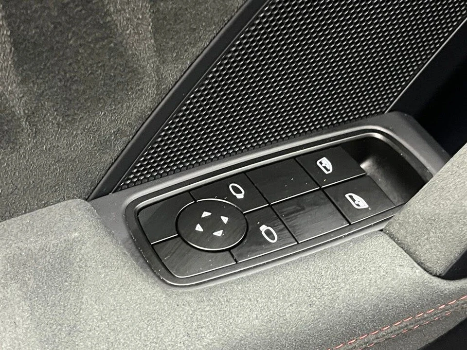 2023 Porsche 992 GT3 - Image 28 of 31