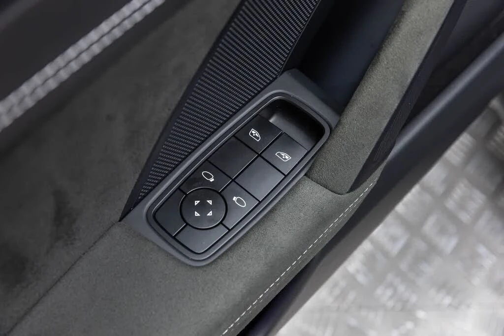 2023 Porsche 992 GT3 - Image 22 of 31