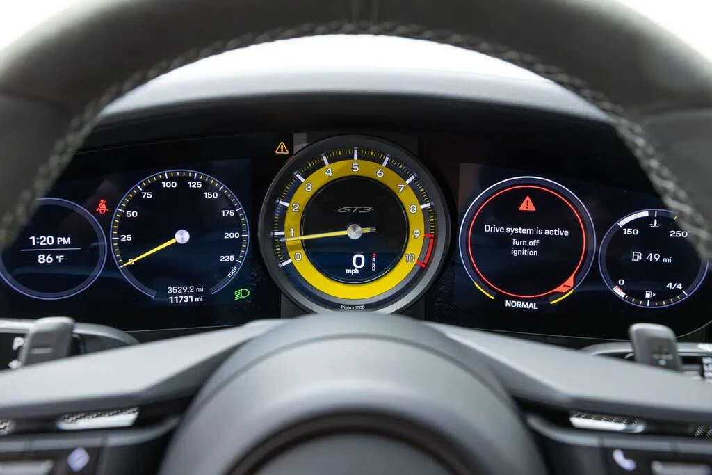 2023 Porsche 992 GT3 - Image 14 of 31