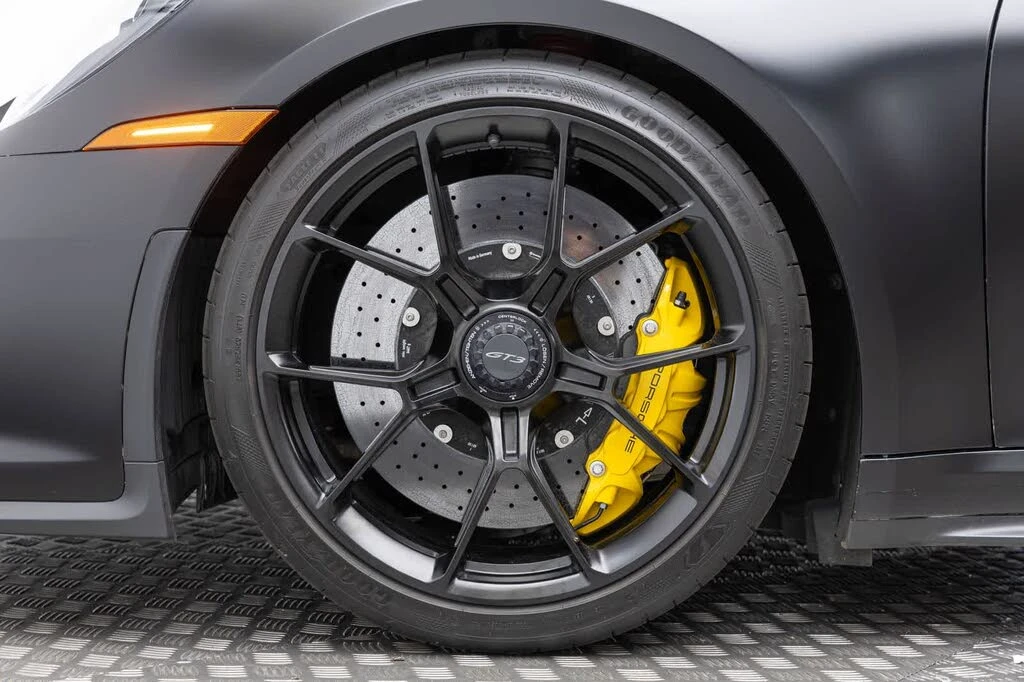 2023 Porsche 992 GT3 - Image 8 of 31
