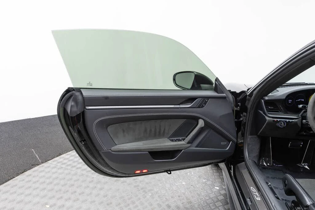 2023 Porsche 992 GT3 - Image 20 of 31
