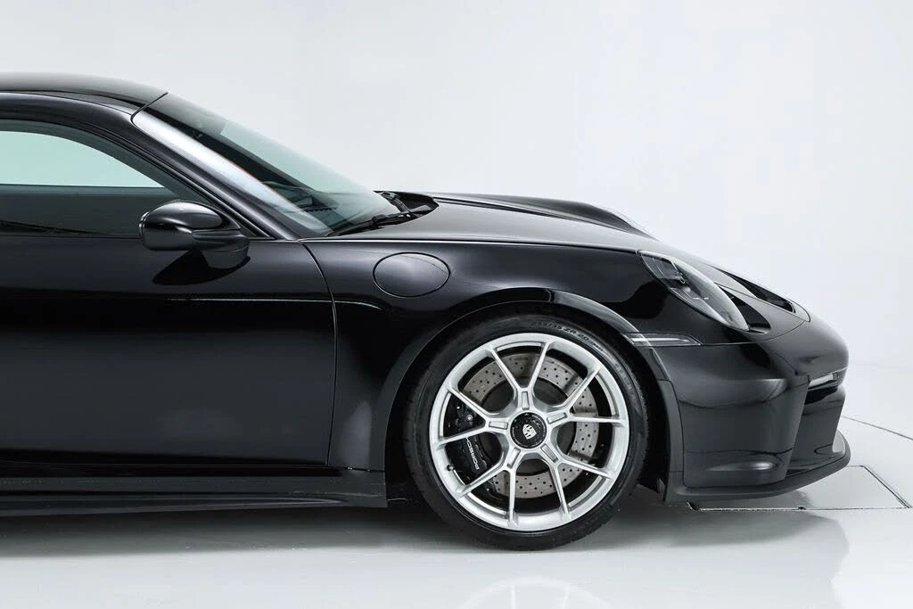 2023 Porsche 992 GT3 - Image 27 of 31