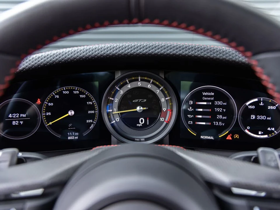 2023 Porsche 992 GT3 - Image 13 of 31