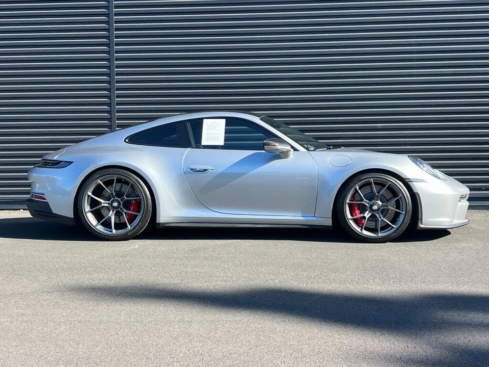 2023 Porsche 992 GT3 - Image 10 of 29