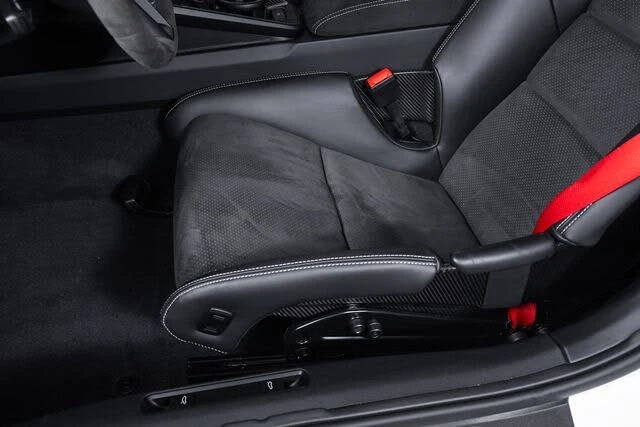 2023 Porsche 992 GT3 - Image 16 of 31