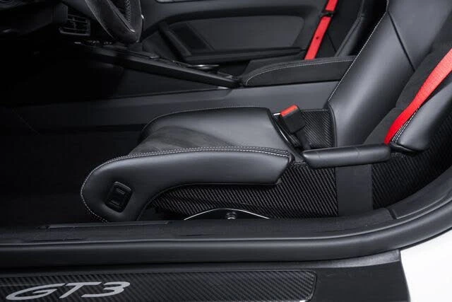 2023 Porsche 992 GT3 - Image 19 of 31