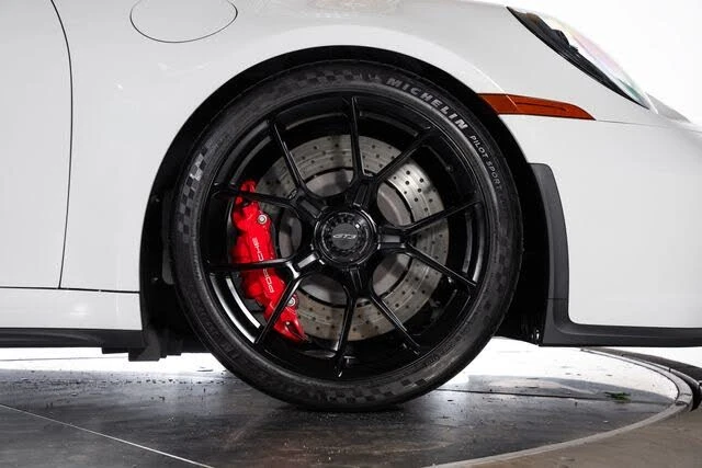 2023 Porsche 992 GT3 - Image 13 of 31