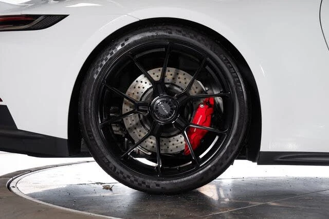 2023 Porsche 992 GT3 - Image 12 of 31