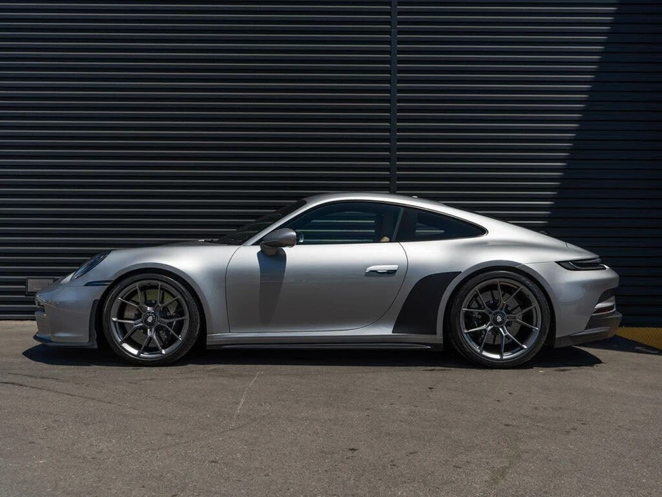 2023 Porsche 992 GT3 - Image 2 of 31