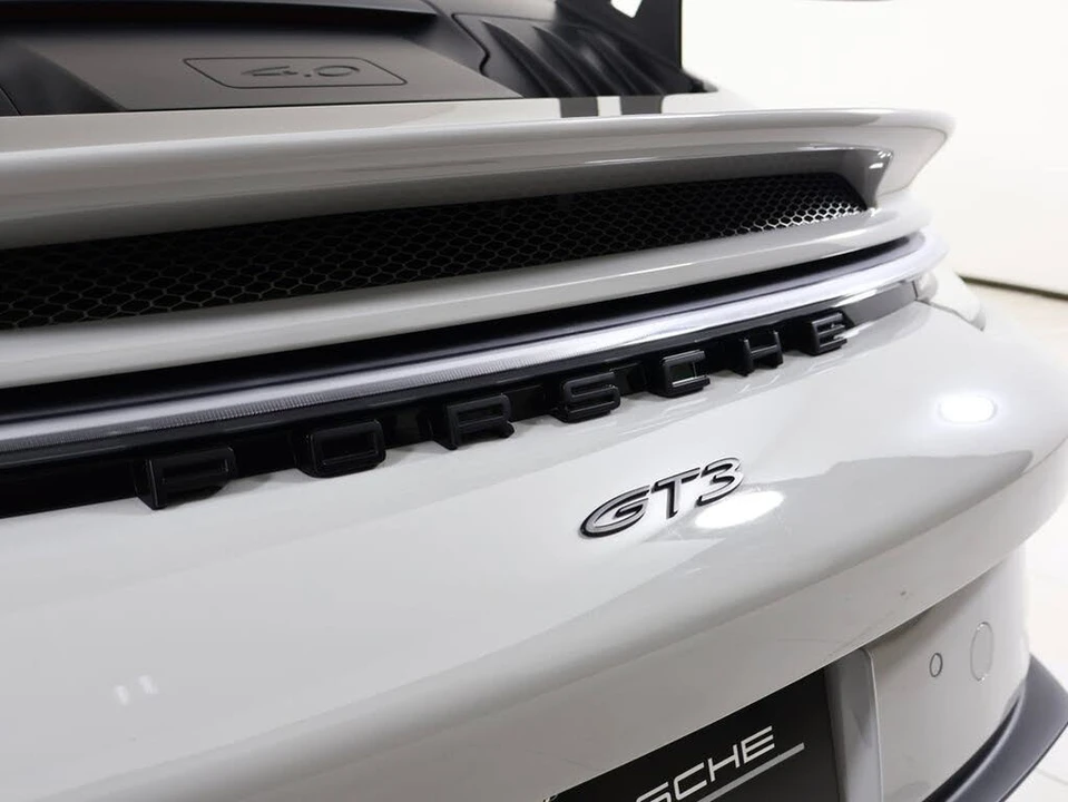 2023 Porsche 992 GT3 - Image 15 of 31