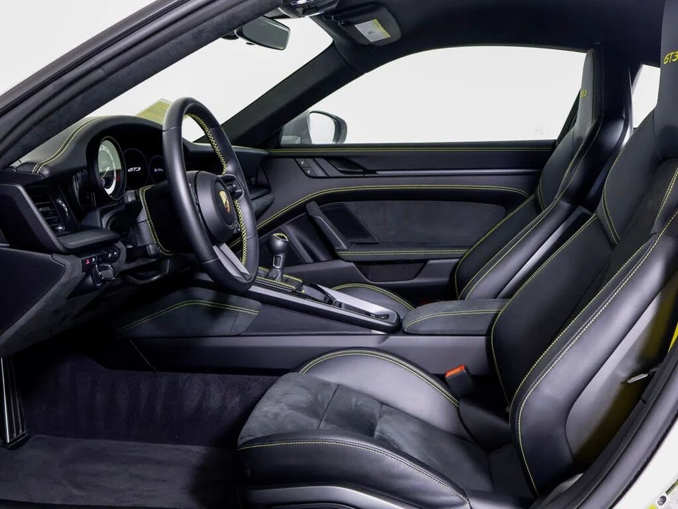 2023 Porsche 992 GT3 - Image 5 of 31