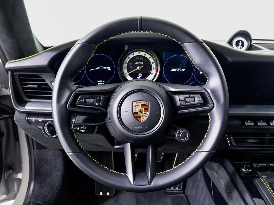 2023 Porsche 992 GT3 - Image 9 of 31