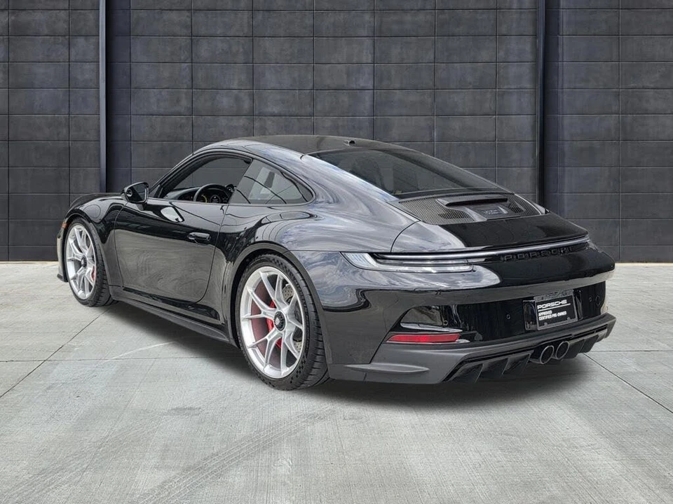 2023 Porsche 992 GT3 - Image 3 of 30