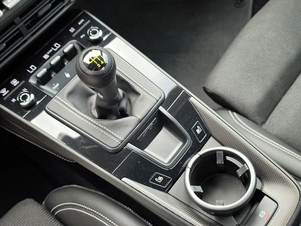 2023 Porsche 992 GT3 - Image 25 of 30