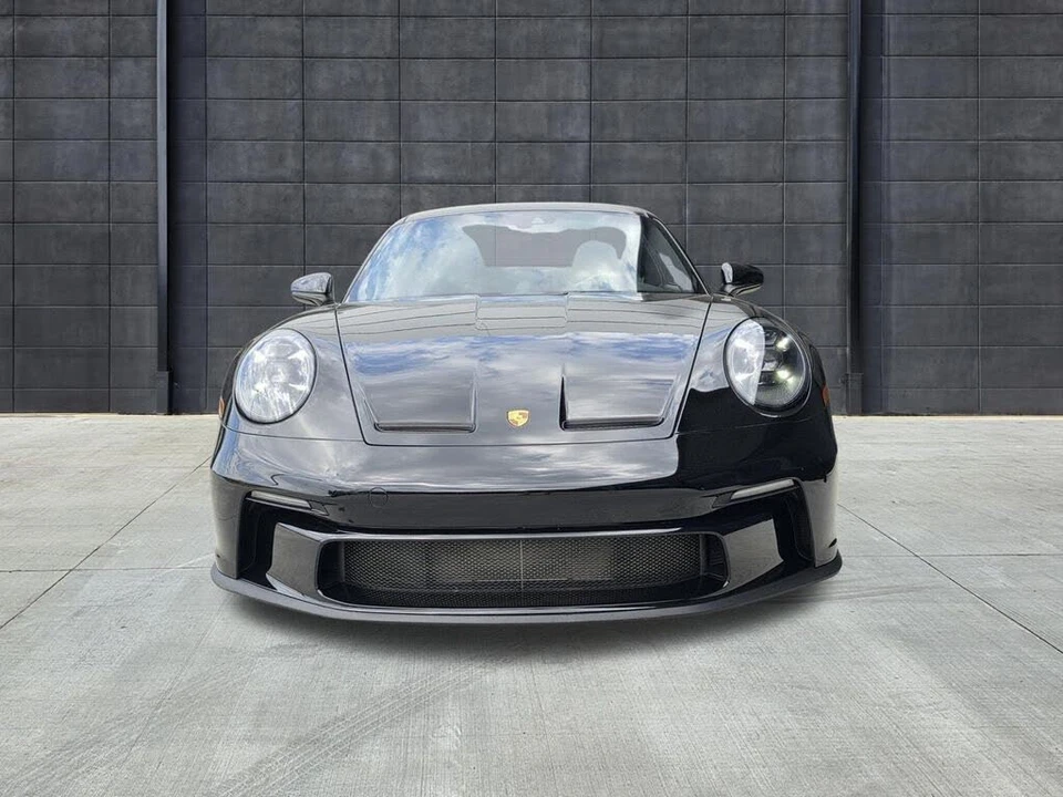 2023 Porsche 992 GT3 - Image 9 of 30