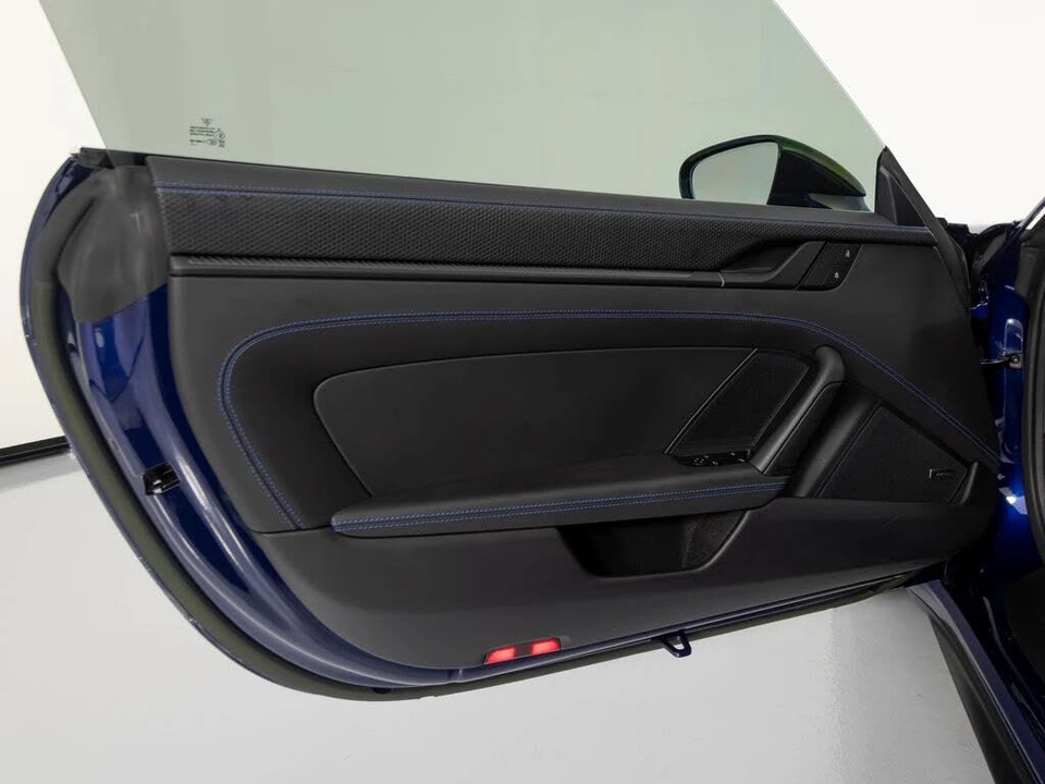 2023 Porsche 992 GT3 - Image 16 of 31